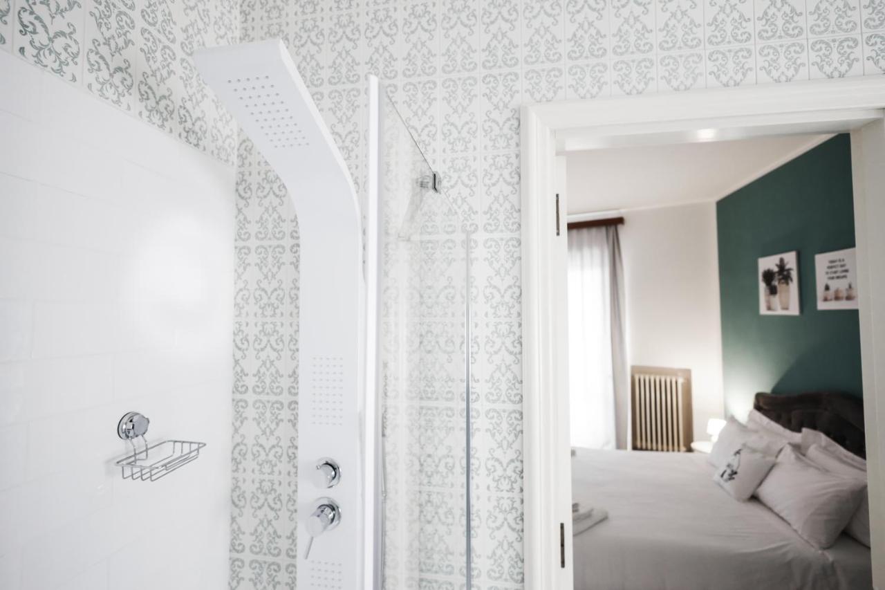 2 Santi - Suite And Rooms Lecce Exterior photo